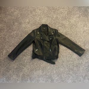 BRAND NEW Elodie cropped leather jacket with silver hardware
